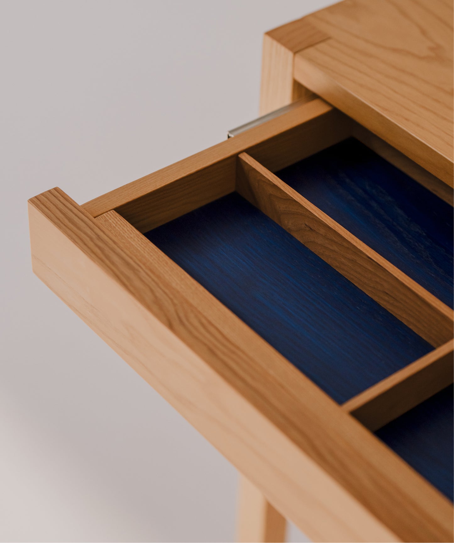 Desk NO. 1
